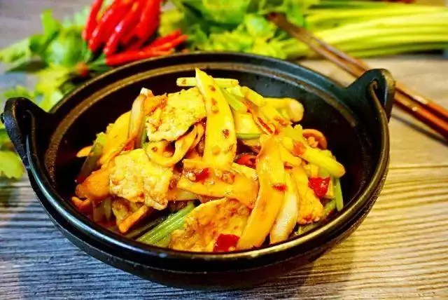 油吃得太多,容易高膽固醇、高血脂!10種有益心血管的食物要多吃!