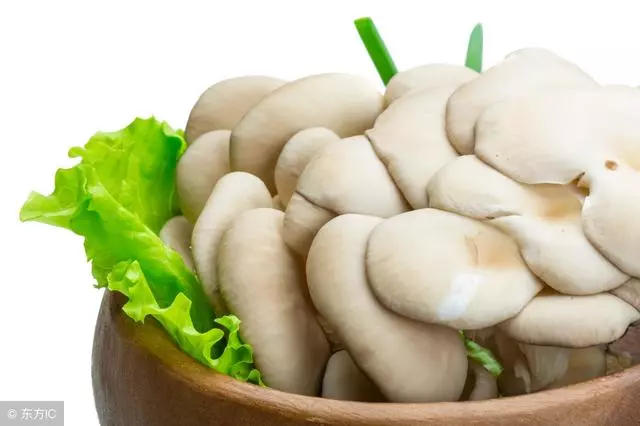 經常熬夜的人要多吃這5種食物,助排毒對身體好!