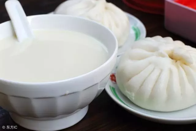 一日三餐這樣吃,吃的都是平常吃的食物,沒有掉不下來的體重