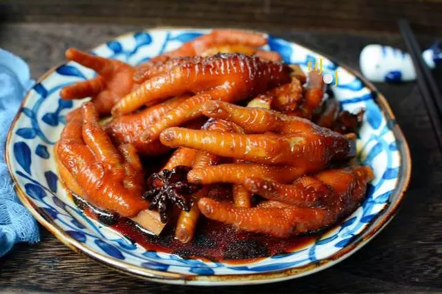 紅燒鳳爪這麼燒不破皮,入味有嚼勁,記住這幾點學會了並不難?