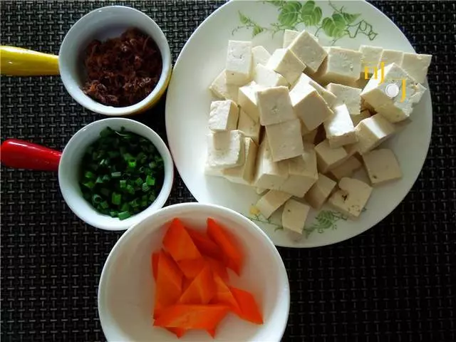 豆腐湯里加一勺這個醬,鮮香下飯,夏天喝真開胃!