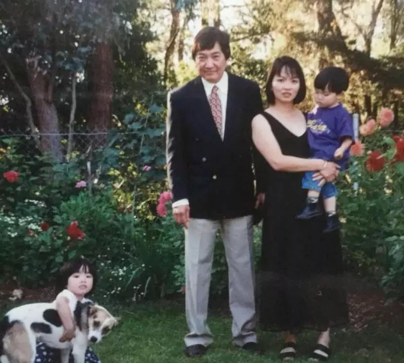 同模子刻出來的!「陳芳語」童年萌照、媽媽年輕舊照大放送 網驚:神基因 !