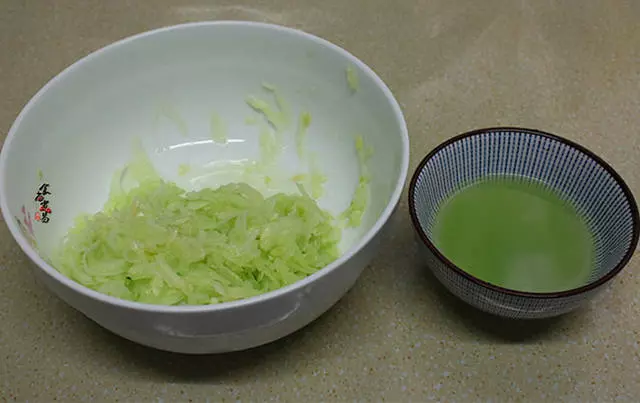 用它包餃子,連汁水都不浪費,口感清香怡人,比韭菜餡的好吃N倍!