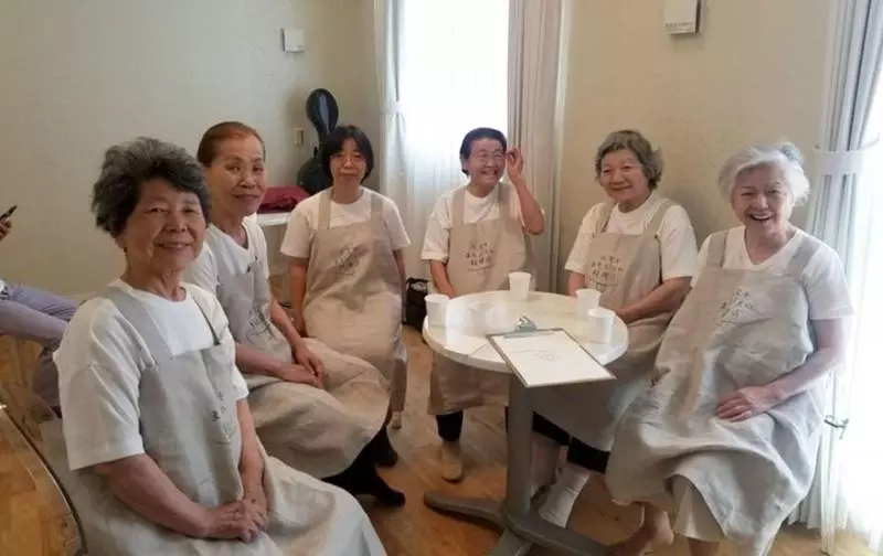 這間「上錯菜的餐廳」所有服務生都有失智症,你永遠不知道到底會上什麼菜!