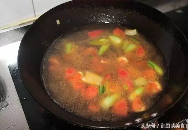 媽媽最拿手的這碗番茄疙瘩湯,全家都愛吃,我從小到大吃了30年都吃不膩