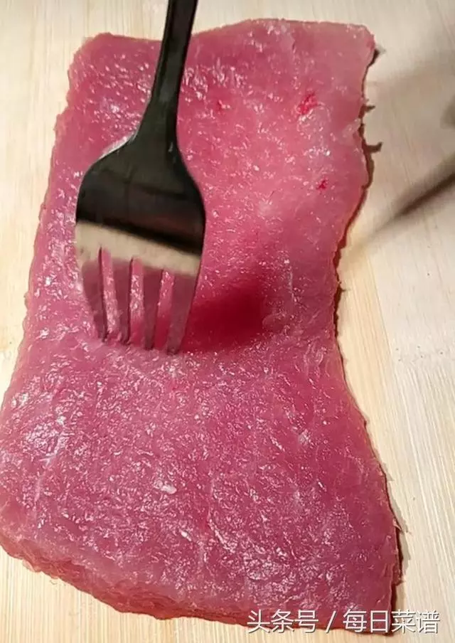 豬肉最好吃的做法拍一拍,煎一煎,軟嫩鮮香,孩子一次能吃一大塊