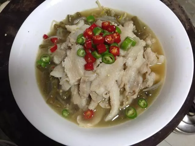 這道五花肉被譽為「飯遭殃」,吃的人停不下筷子,又香又嫩,一點都不膩!
