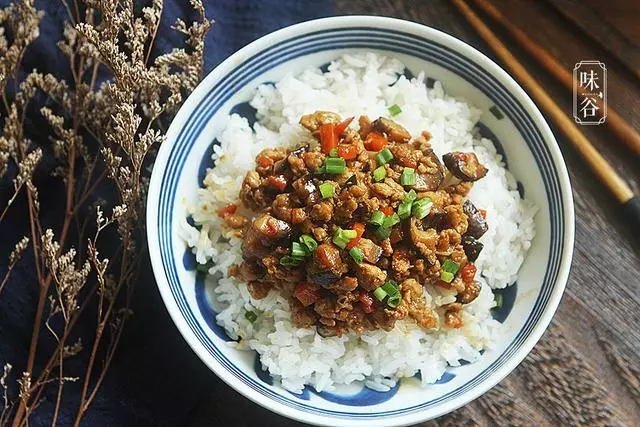 春季常給孩子做這道菜,營養豐富又下飯,孩子吃了補鈣猛長個!