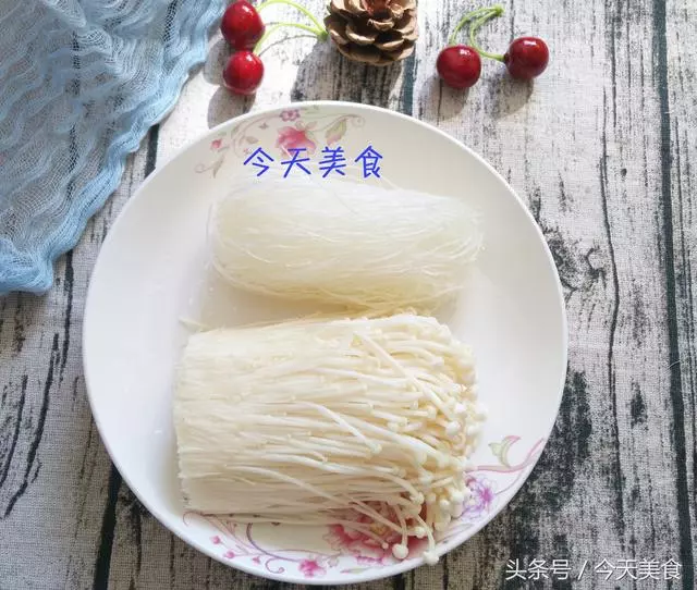 金針菇這麼做,鮮美爽口的下飯菜,做法特簡單,還可抗過敏!春天一定要多吃!