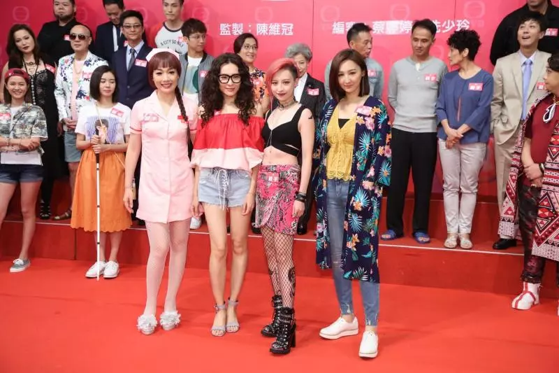 【TVB新劇造型讓人想嘔!】一眾演員角色造型丑出新天地!網友: 丑到不想看~