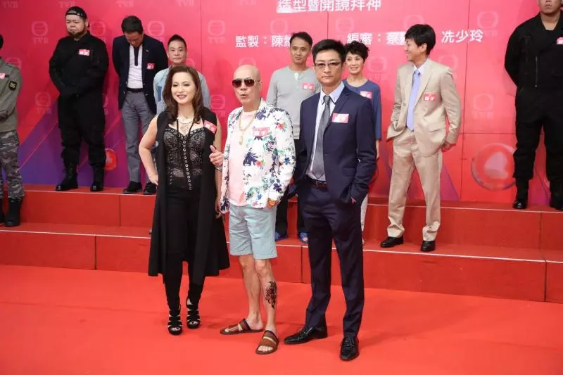 【TVB新劇造型讓人想嘔!】一眾演員角色造型丑出新天地!網友: 丑到不想看~
