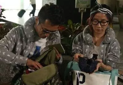 女星「素顏與化妝對比」,網友圍觀吐槽,老公卻挺:老婆是仙女來著,化不化妝都好看!