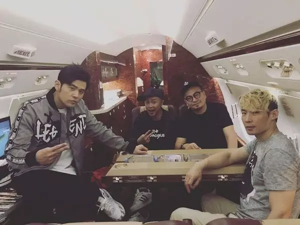 周傑倫私人飛機大曝光!