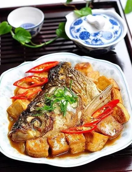 愛吃魚頭的請收藏，（精選）15種魚頭最經典的做法，天天吃不膩！