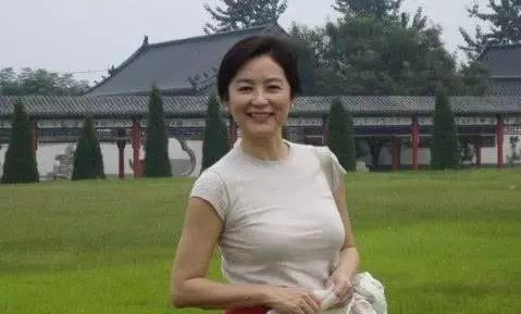 關之琳:這是我18歲,朱茵:這是我18歲,再看林青霞,歲月無情!
