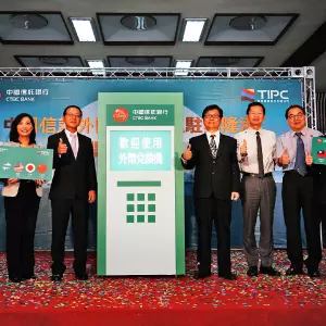 昨與台大生見面被轟 教長葉俊榮今早回應…