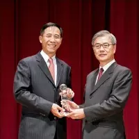 昨與台大生見面被轟 教長葉俊榮今早回應…