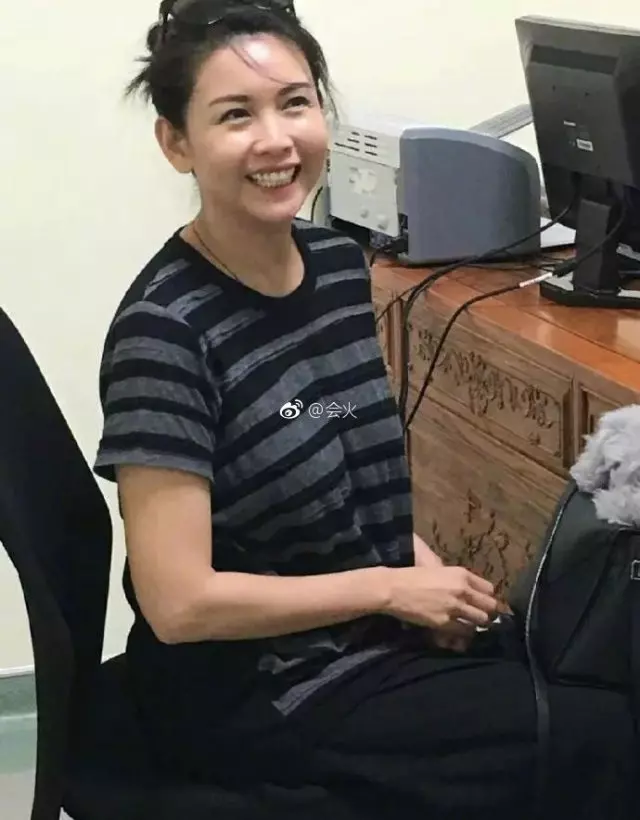 【性感女神變阿嬸?】網友偶遇沒打扮的「50歲邱淑貞」差點認不出驚呼:走樣到夠夠力!