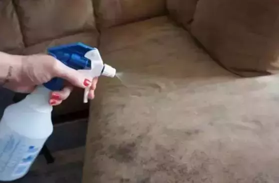 窗簾髒了不用拆,也不用機洗,教你一妙招,2分鐘快速清洗窗簾、沙發 - 讀讀