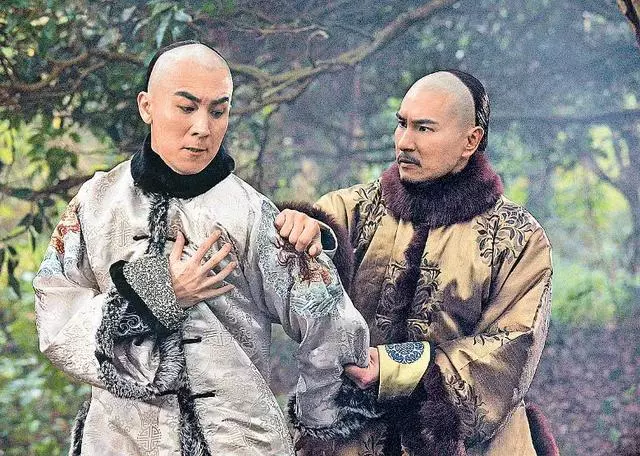 靠影帝父親幫助下入TVB即當男一?私底下他很愛老婆和子女~~~