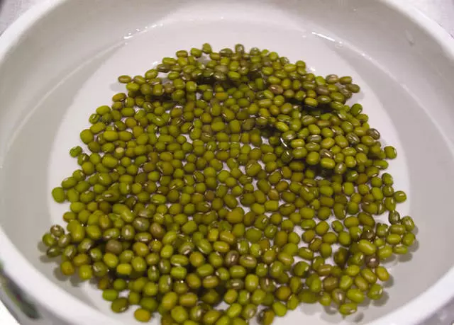 煮綠豆湯時,什麼時候放糖?好多人放錯了,難怪綠豆煮不爛!