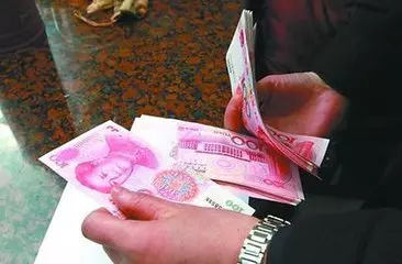 我小時候擺周歲宴,一邋遢道士闖入,說我註定活不過十八歲,結果...
