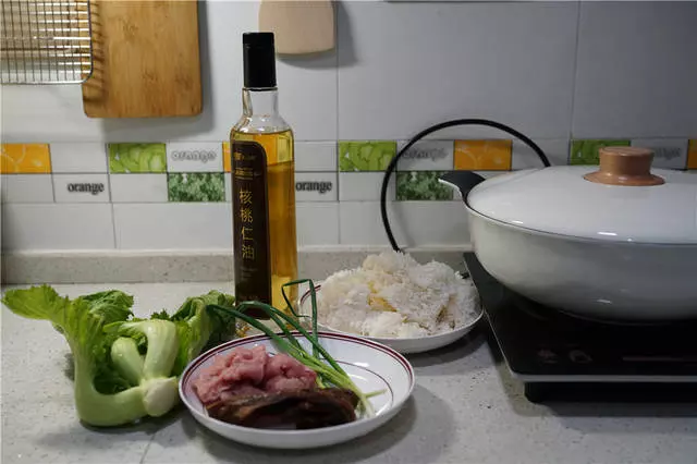 芥菜腊味炒飯,菜與飯綠與白,香嫩又鮮鮮~