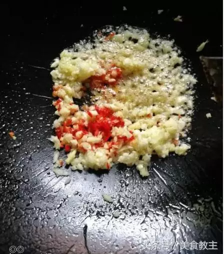 這才是荷包蛋美味的做法,大人小孩搶著吃,既簡單又入味!