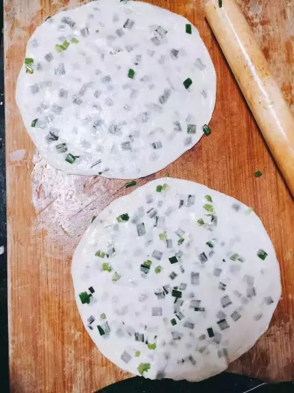 包餃子剩下的餃子皮怎麼辦?寶叔教你巧用餃子皮十分鐘做出美味!