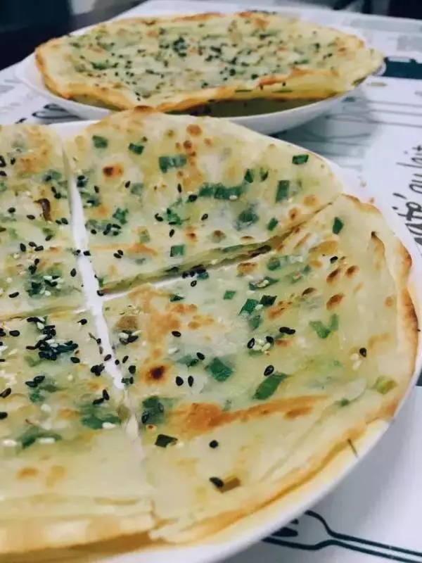 包餃子剩下的餃子皮怎麼辦?寶叔教你巧用餃子皮十分鐘做出美味!