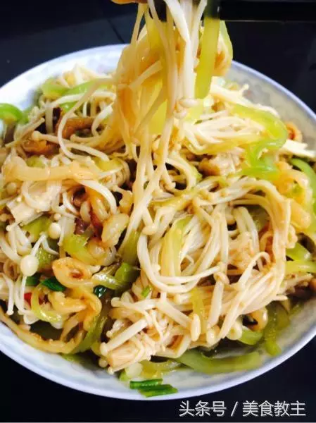 這三樣食材一起拌,爽口開胃有營養,我家隔三差五就做一次,每次都光碟!