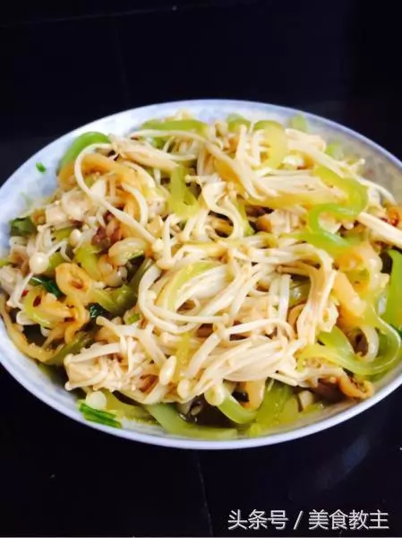 這三樣食材一起拌,爽口開胃有營養,我家隔三差五就做一次,每次都光碟!