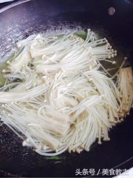 這三樣食材一起拌,爽口開胃有營養,我家隔三差五就做一次,每次都光碟!