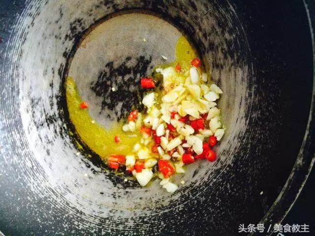 這三樣食材一起拌,爽口開胃有營養,我家隔三差五就做一次,每次都光碟!