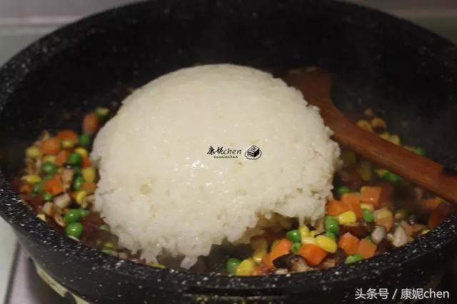 早餐端出這盤,老公孩子搶著吃,都是太好吃的錯,做法實在太簡單