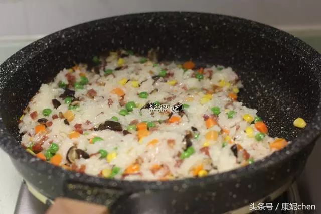 早餐端出這盤,老公孩子搶著吃,都是太好吃的錯,做法實在太簡單