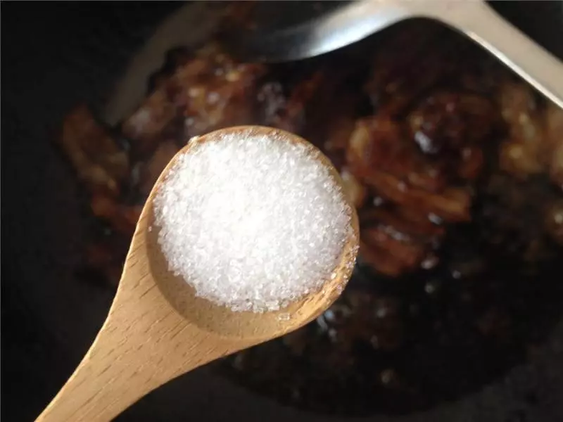 五花肉和它一起炒特別香,不油不膩,5分鐘就做好,有它家人都多吃2碗飯!