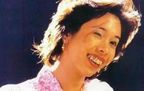 女星扮丑照,趙麗穎太銷魂,唯有她放不下包袱,乞丐比女主還美!
