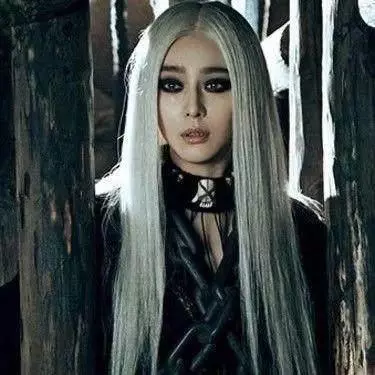 女星扮丑照,趙麗穎太銷魂,唯有她放不下包袱,乞丐比女主還美!
