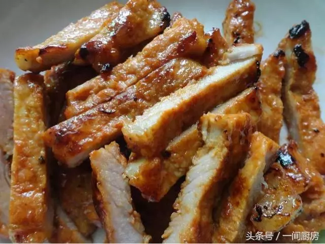 教你一個豬肉超好吃的做法,吃起來鮮嫩多汁,比奧爾良雞翅都好吃