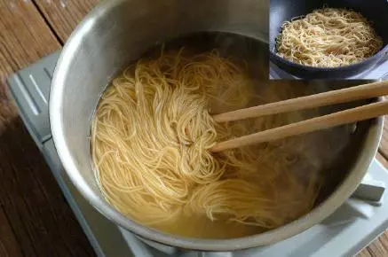 好吃到流淚的快手炒麵,自己在家幾分鐘搞定,全家老小搶著吃,吃貨必備!