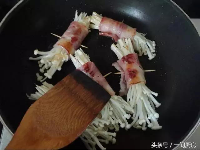 金針菇好吃又營養的做法,鮮甜味美,一口一個超過癮,做法很簡單!