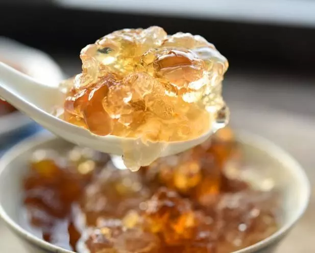 平民燕窩 ~ 木瓜燉桃膠 ~ 想要皮膚好,桃膠少不了!做法簡單,效果超好!