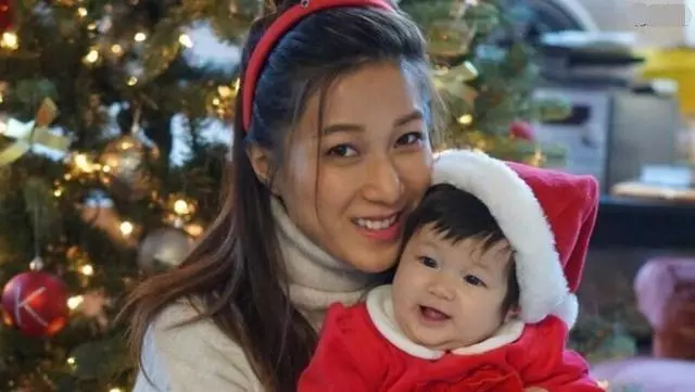 TVB當家花旦8年情斷閃婚嫁老外,三年抱倆如今二胎即將生產