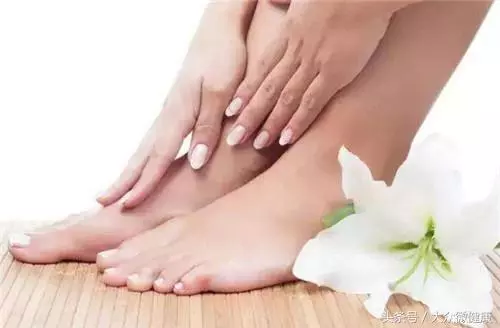 中醫養生:跺跺腳就可以刺激穴位,堅持1個月,6大好處不請自來