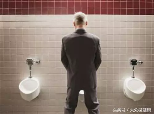 中醫養生:跺跺腳就可以刺激穴位,堅持1個月,6大好處不請自來