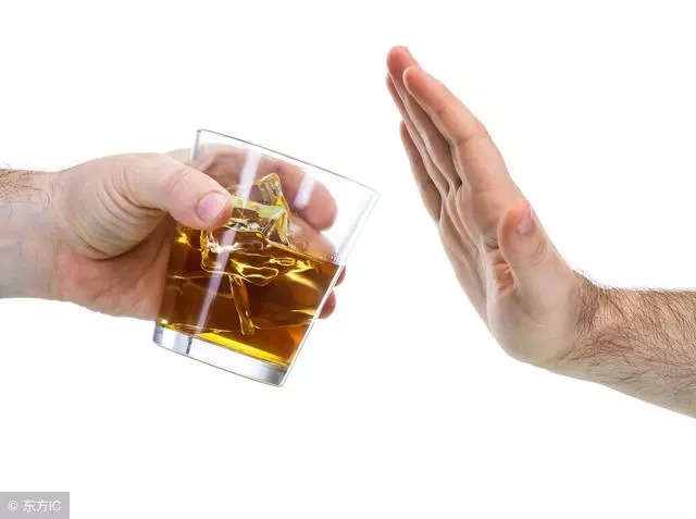 肝臟鬧脾氣,手上會發出4個「求救信號」!常吃2種野草助你養好肝