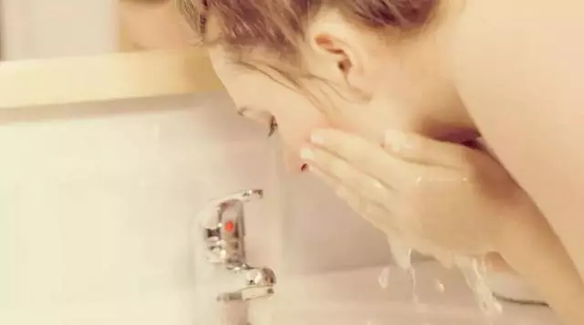 不知道這5個小技巧,護膚=毀皮膚!
