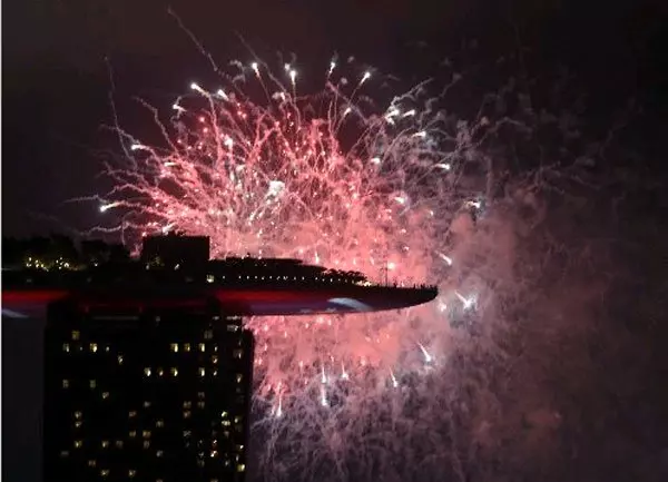 新加坡53周年國慶 2萬5000人參與
