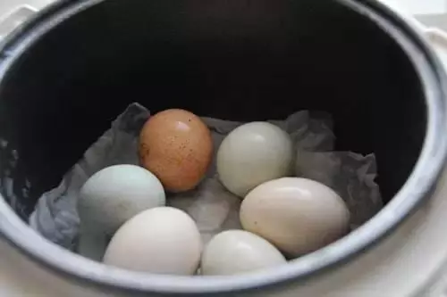 原來「蒸蛋」時我們少放了一樣東西,難怪「餐廳的蒸蛋」又香又滑!